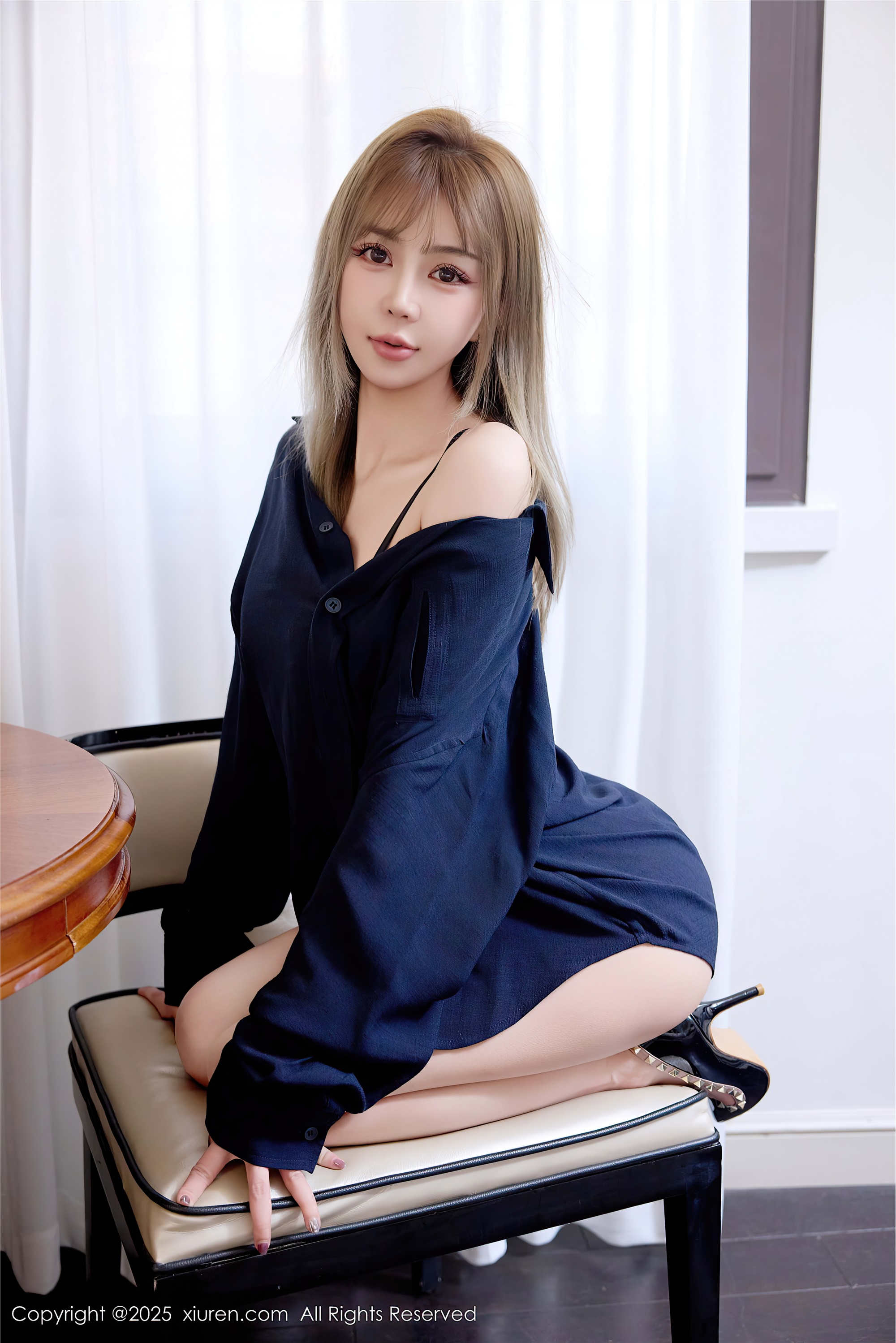 Xiuren秀人网 2025.08.21 NO.10673 Zoe柚柚